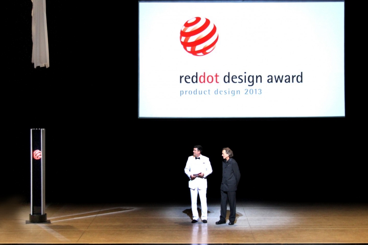 Günter Wermekes begeistert Initiator und CEO des weltweit bedeutendsten Designpreises mit seiner Innovationskraft – Bild 6